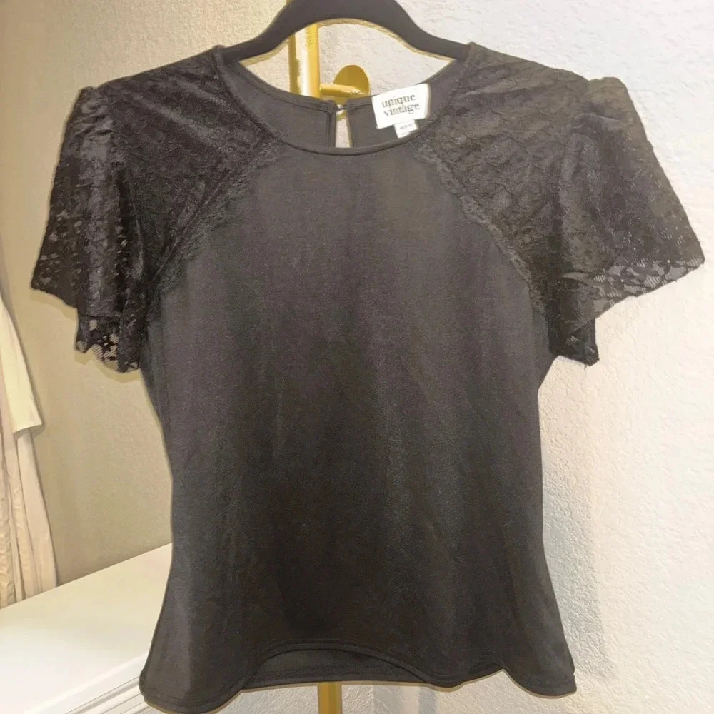 Unique Vintage Black Lace Sleeve Knit Top